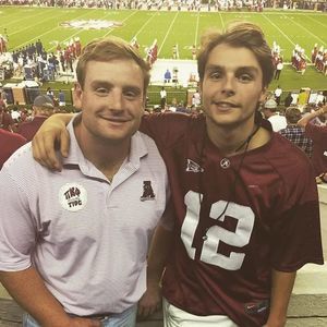 Meet your Posher, Sam